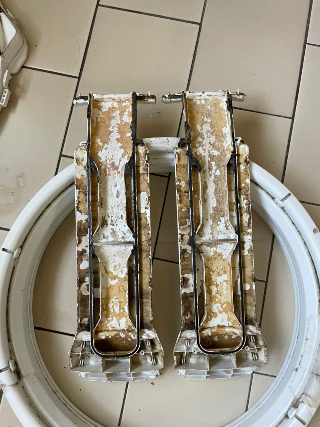 衣服洗完有污漬？你家的洗衣機乾淨嗎？