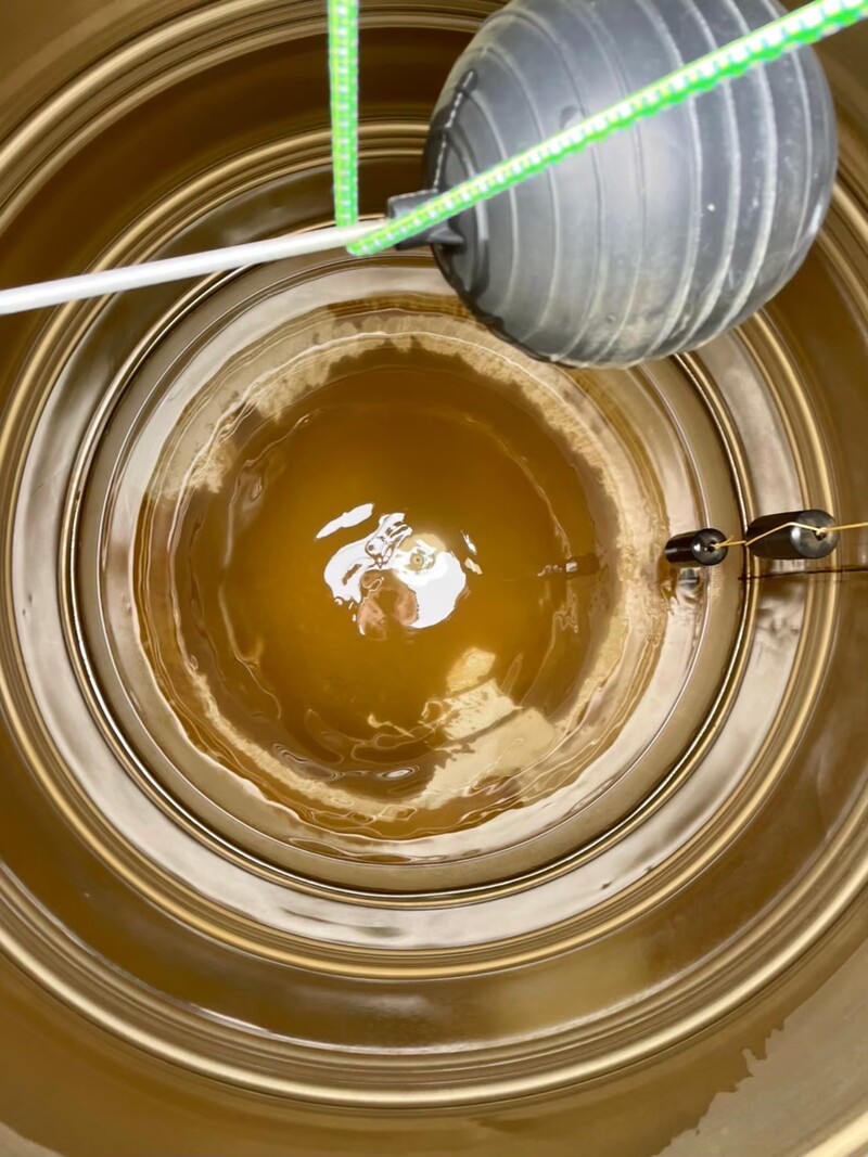 水塔內部的鐵鏽，長時間未清理會嚴重影響身體健康。