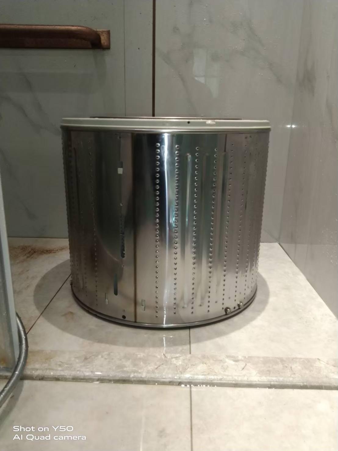 新北市洗衣機清洗服務能有效去除洗衣槽內看不見的黴菌、污垢與累積多年的洗劑殘留，讓洗衣更乾淨、衣物不再有異味。專業的新北洗衣機清洗流程包含拆洗、高溫殺菌與內槽深層處理，確保洗衣機恢復最佳運作效率。選擇專業的新北洗衣機清潔，不僅能延長機器壽命，更能為全家打造更健康的居家環境。