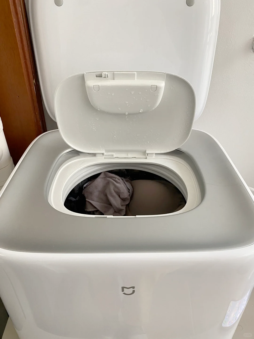 內衣褲洗衣機清洗的重要性，絕對是很高的，因為使用內衣洗衣機清洗貼身衣物的頻率通常是2天一次。不過內衣褲洗衣機清洗常被忽略，如何確保洗內衣褲洗衣機乾淨無菌？