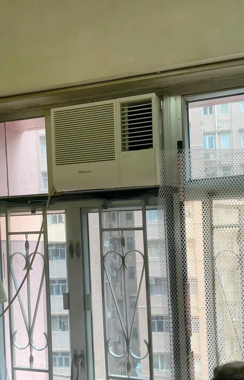 如果冷氣機長期漏水會發生什麼事情呢？你知道如果沒做好冷氣漏水維修，家裡會發生的三個嚴重的問題嗎？冷氣室內機漏水可大可小，但冷氣機漏水沒維修的話，不只是滴水還會破壞家中環境喔！