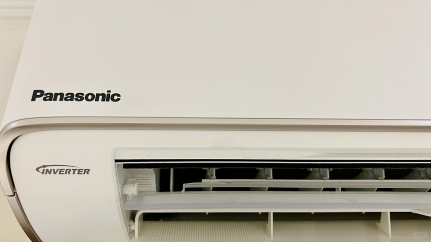 冷氣機清潔通常分成兩部分，清洗室內機、室外機。冷氣機清潔往往需要專業器具才能洗的確實，絕對不僅僅是清洗室內機的濾網那麼簡單，冷氣清潔推薦方法與公司大公開！