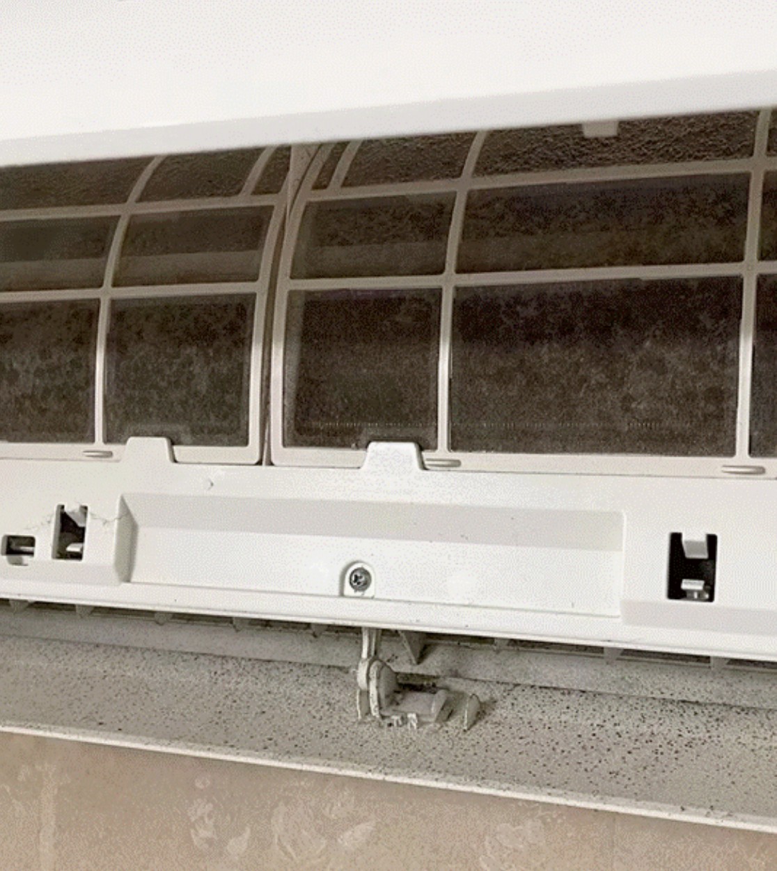 懷孕可以洗冷氣嗎？答案是可以的。其實很多準媽媽都會問：懷孕可以洗冷氣嗎？只要選擇專業清洗，不但不會影響胎氣，還能避免細菌與過敏原影響孕婦與胎兒健康，對媽媽和寶寶都是加分的選擇！